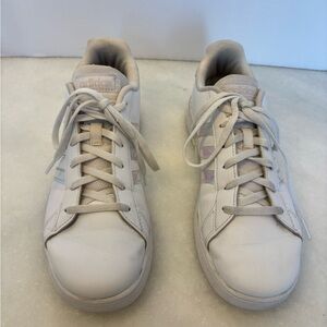 Adidas Grand Court - iridescent size 6.5 ladies